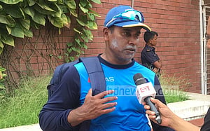 বল ভেতরে আনা শিখতে হবে মুস্তাফিজকে: ভাস