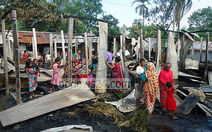 নীলফামারীতে ‘কয়েলের আগুনে’ পুড়ল ৫৪ ঘর