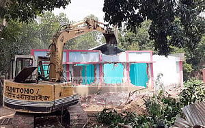 হবিগঞ্জে খোয়াই নদীর অবৈধ স্থাপনা উচ্ছেদ