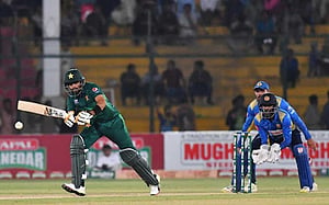 শ্রীলঙ্কাকে হারিয়ে সিরিজ পাকিস্তানের