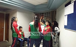 মেয়েদের বাস্কেটবলে মারধরের অভিযোগ: দুই পক্ষের কথা শুনল বিওএ