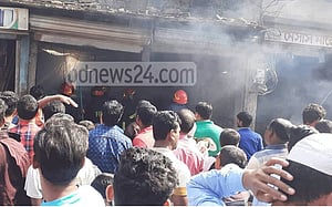 কেরাণীগঞ্জে তেলমিলে অগ্নিকাণ্ড