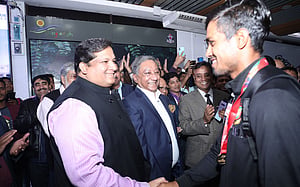 ছবিতে বিশ্বজয়ীদের ঘরে ফেরা