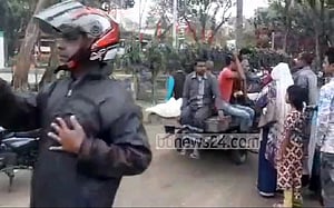 নওগাঁয় ট্রাক-অটো সংঘর্ষে নিহত ৩