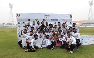 বিসিএলে দক্ষিণাঞ্চলের হ্যাটট্রিক শিরোপা