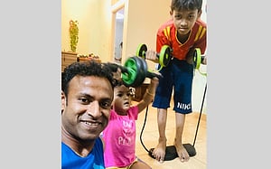 টেস্ট ক্রিকেট খেলতে পারলে ভালো হতো: গোলরক্ষক রানা