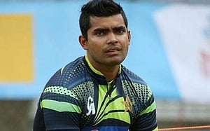 মৃগী রোগী ছিলেন উমর আকমল!