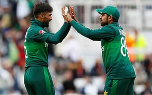 ইংল্যান্ড সফরকে আমির-হারিসের ‘না’