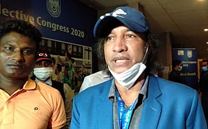 সালাউদ্দিনকে চ্যালেঞ্জ জানিয়ে মানিক পেলেন ১ ভোট