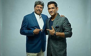ধোনিকে ছন্দে ফেরার পথ দেখালেন কপিল