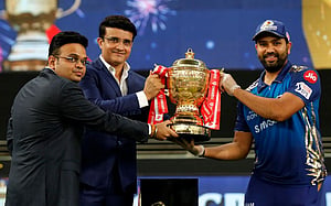 কোহলির বদলে রোহিতকে অধিনায়ক চান গম্ভির