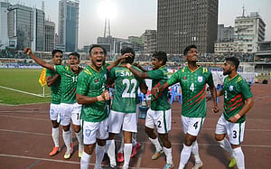 এক ম্যাচ জিতেই ১০ লাখ টাকা পুরস্কার