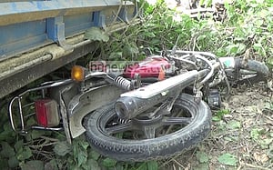 ঝিনাইদহে ট্রলি ও মোটরসাইকেল সংঘর্ষে নিহত ২