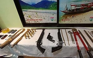 সিলেটে অস্ত্র-গুলিসহ ৩ ডাকাত গ্রেপ্তার