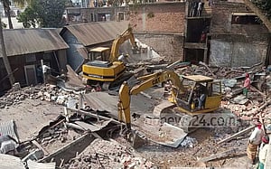দোহারে সরকারি জমি উদ্ধারে অভিযান