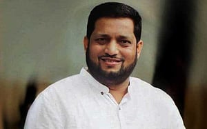 নরসিংদীতে ৪ কেন্দ্রে ভোট স্থগিত, মাধবদীতে নৌকার জয়