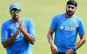 হরভজনকে ছাড়িয়ে অশ্বিন বললেন, ‘সরি’
