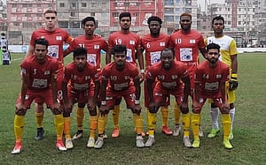 ৮ গোলের রোমাঞ্চ শেষে ম্যাচ ড্র
