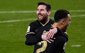 'মেসি না থাকায় বার্সাকে আরও কাজ করতে হবে'