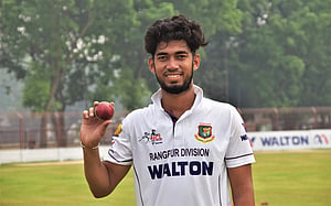 তুষারের সেঞ্চুরি, মুকিদুলের ৬ উইকেট