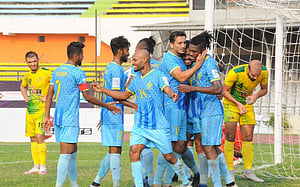 আবাহনীর গোল উৎসবে বেলফোর্টের হ্যাটট্রিক