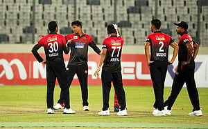 ১০৭ রানও করতে পারল না মাহমুদউল্লাহর দল
