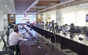 ‘হাই-টেক পার্ক হবে ডিজিটাল ডিভাইস উৎপাদনের হাব’