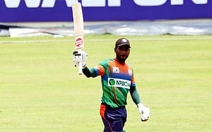 এবারের লিগের প্রথম সেঞ্চুরি মিজানের ব্যাটে