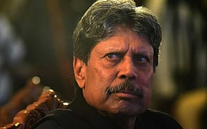 পাকিস্তান ম্যাচের আগে ভারতকে কপিলের সতর্কবার্তা