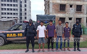 পেটের ভেতরে ইয়াবা বহন, কেরানীগঞ্জে গ্রেপ্তার ৪
