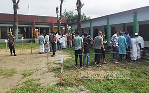সিলেট-৩ এ উপনির্বাচনে ভোটগ্রহণ চলছে