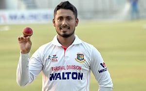 আশরাফুল ও শরিফুল্লাহর হ্যাটট্রিক