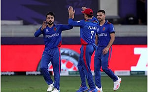 ভারতের বিপক্ষে আগে বোলিংয়ের কারণ জানালেন নবি-রশিদ