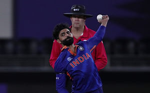 ১০ বছর পর জাদেজার টানা ২
