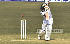 ‘উইকেটে স্পিন ধরতে শুরু করেছে’