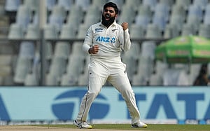 বাংলাদেশের বিপক্ষে বাদ পড়ে অবাক নন এজাজ