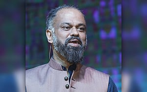 বেসিসের নেতৃত্বে রাসেল টি আহমেদ