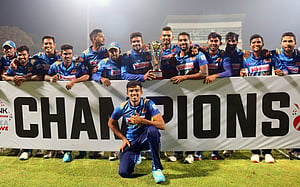 জিম্বাবুয়েকে ধসিয়ে শ্রীলঙ্কার সিরিজ জয়