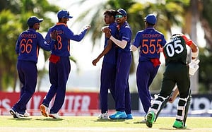 ভারতের কাছে হেরে শিরোপা অভিযান শেষ বাংলাদেশের