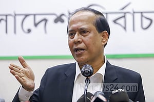 রাজনৈতিক ঐকমত্য জরুরি হয়ে পড়েছে: সিইসি