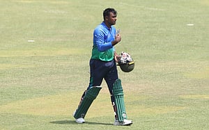আলাউদ্দিন-সাজ্জাদুলের শেষের ঝড়ে মোহামেডানের হার