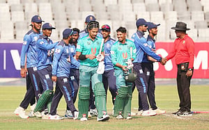 সৌম্যর ফিফটি, ‘গোল্ডেন ডাক’ হাফিজ