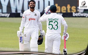 জয়ের অসাধারণ ইনিংসে তিনশর কাছে বাংলাদেশ