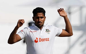 ভেরেইনাকে বল ছুঁড়ে মারায় খালেদের শাস্তি