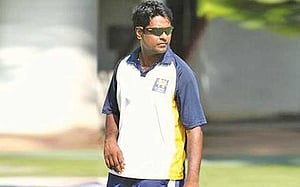 বাংলাদেশের যুব বিশ্বকাপজয়ী কোচকে নিয়ে বাংলাদেশে আসছে শ্রীলঙ্কা