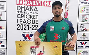 সোহানের আরেকটি দুর্দান্ত ইনিংস, আবাহনীকে হারিয়ে চ্যাম্পিয়ন শেখ জামাল