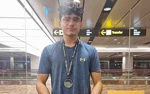 সিঙ্গাপুর ওপেন জিমন্যাস্টিকসে বাংলাদেশের কাদেরের রুপা