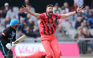 ৩৪ বছর বয়সে প্রথমবার ইংল্যান্ড দলে গ্লিসন