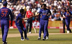 ইংল‍্যান্ডকে উড়িয়ে সিরিজ ভারতের
