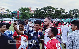 দুই ম্যাচ বাকি রেখে চ্যাম্পিয়ন কিংস